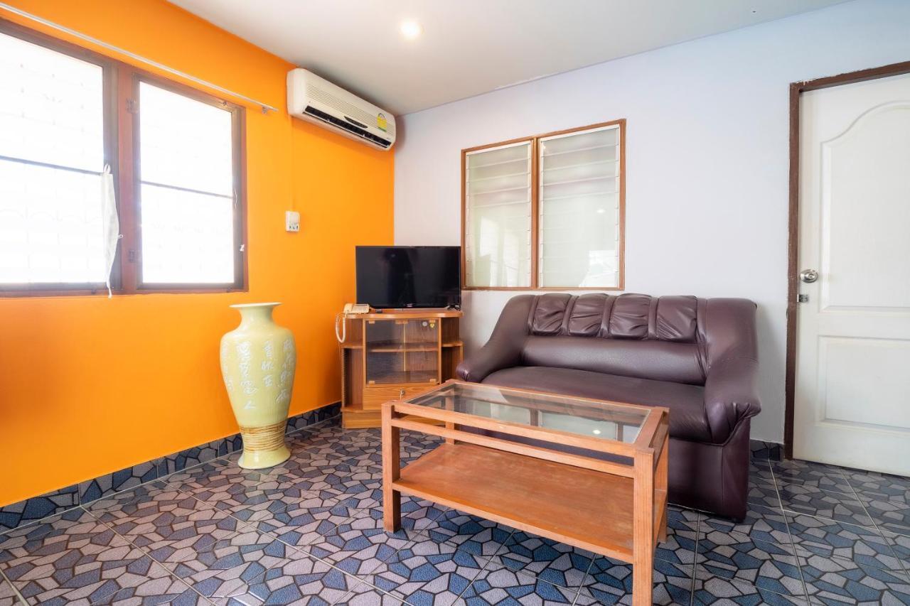 Oyo 663 Green Beach Room Pattaya Eksteriør bilde